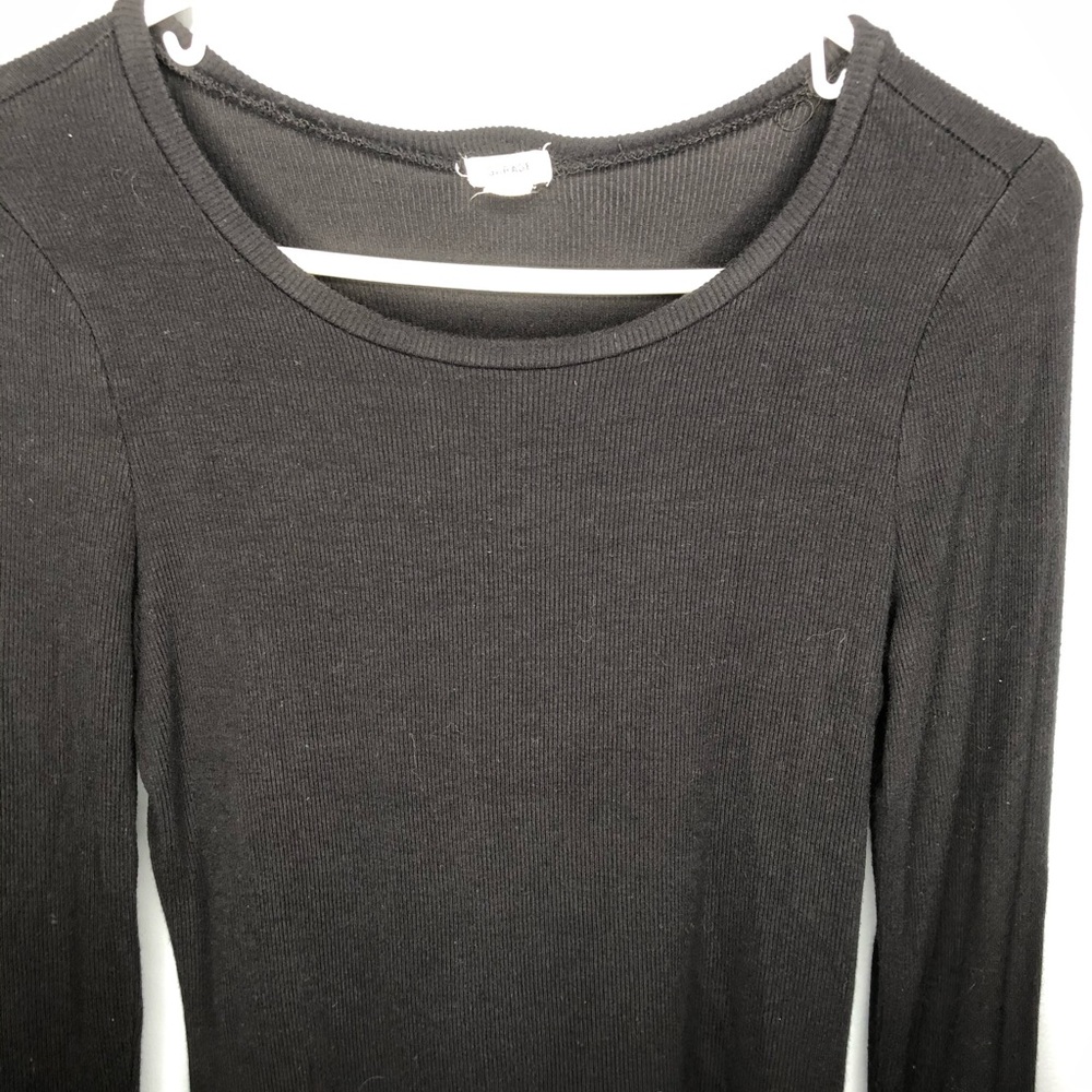 GARAGE black ribbed long sleeve tee sz Me